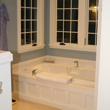 Ahhhh... a soaking tub so inviting!