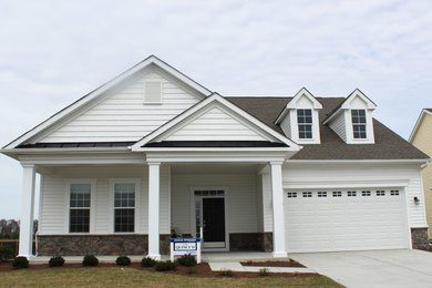 Inspiration for a craftsman home design remodel in Other