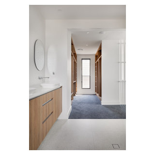 Redcliffe Waterfront Renovation - Traditional - Bathroom - Brisbane ...