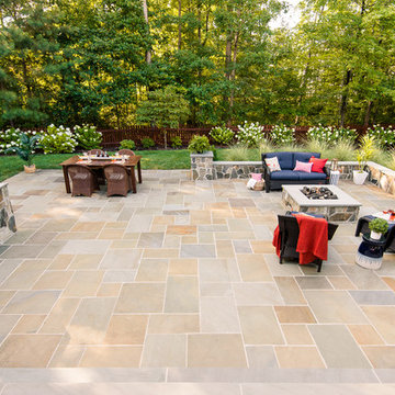 Variegated Bluestone Backyard Retreat in Glen Allen