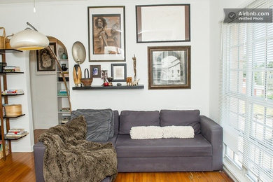 Minimalist living room photo in Miami