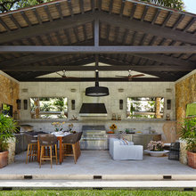 Outdoor Kitchen