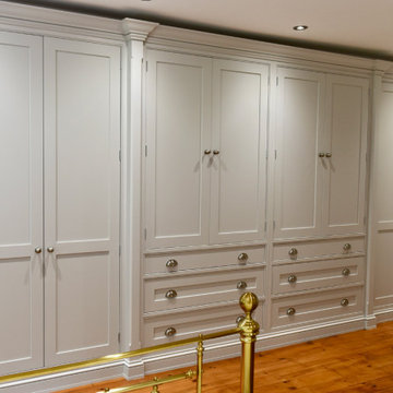 Bespoke traditional fitted wardrobes