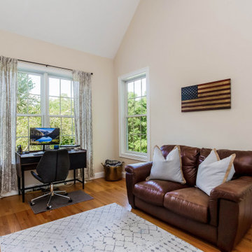 226 Ash Swamp Road, Glastonbury