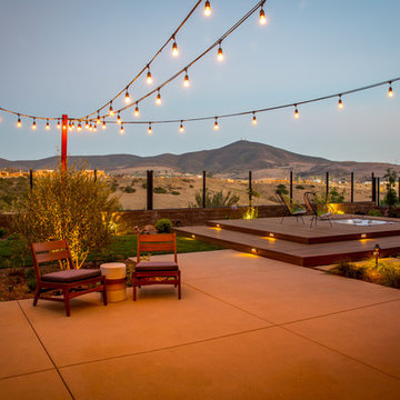 Take A Dip In The Hot Tub - Del Sur Family Friendly Design