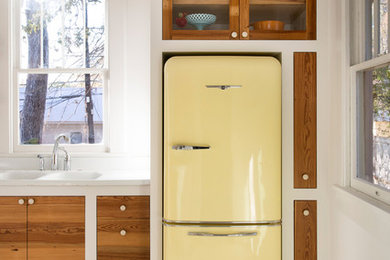 Inspiration for an eclectic kitchen remodel in Austin