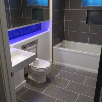 Modern Inexspensive Bathroom