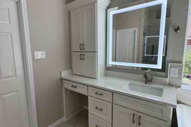 Example of a bathroom design in Houston