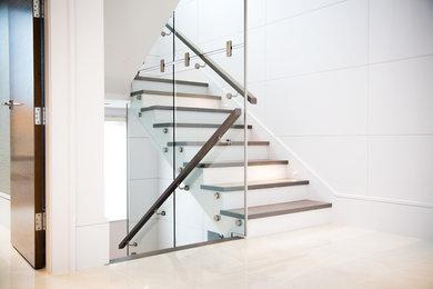 Minimalist staircase photo in Vancouver
