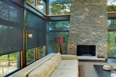 Trendy living room photo in Cleveland