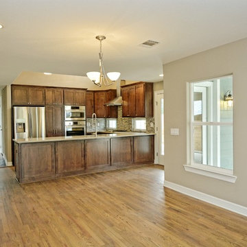 2102 Chestnut Ave.