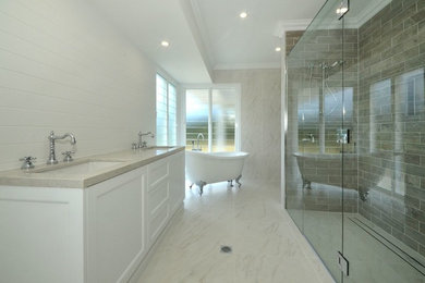 This is an example of a contemporary bathroom in Gold Coast - Tweed.