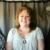 Julie Cole's photo