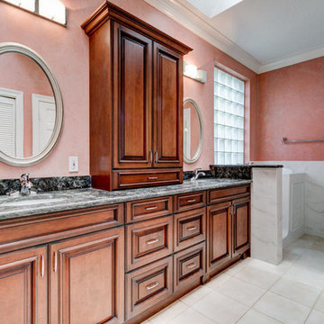 Jonathan's Landing Real Estate - 3920 Outlook Court