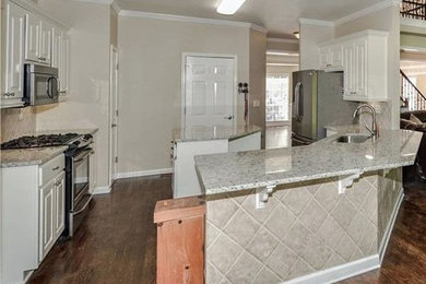 Kitchen - kitchen idea in Atlanta