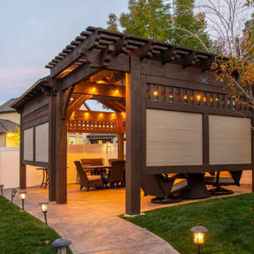Privacy Screens and Walls for Backyard Retreat