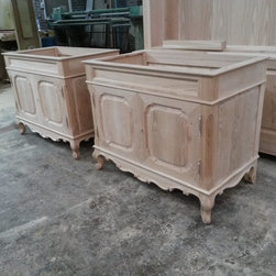 Custom Developed His and Hers Louis XV style Vanities in Solid Oak - Bathroom Vanities And Sink Consoles