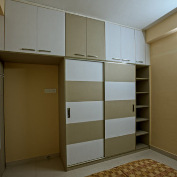 Mr Mukherjee's 995 Sq. Ft. 3BHK Flat