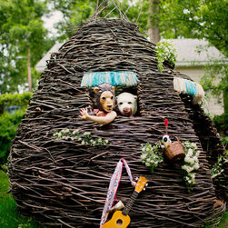 Medium Outdoor Thicket (6ft W floor x 7ftD x 8-9ftH) - Outdoor Playhouses