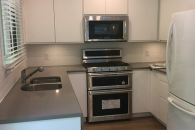 Kitchen photo in Vancouver