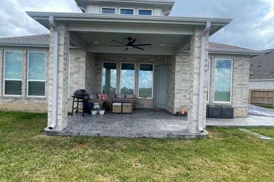 Porch photo in Houston