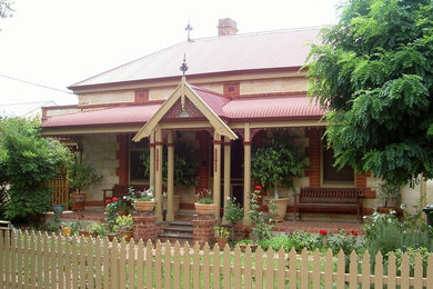 This is an example of a traditional exterior in Adelaide.