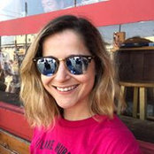 Lizzie Crosss foto