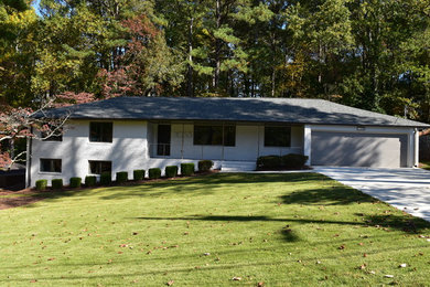 Home design - 1960s home design idea in Atlanta