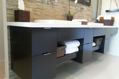 Inspiration for a contemporary bathroom remodel in Los Angeles