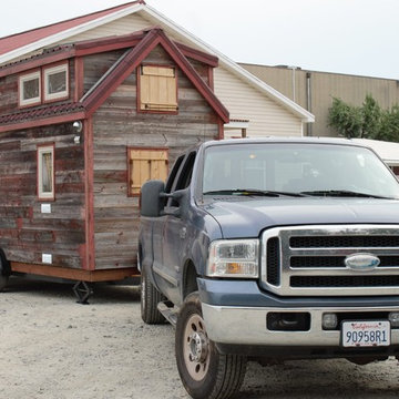 Tiny House Giant Journey