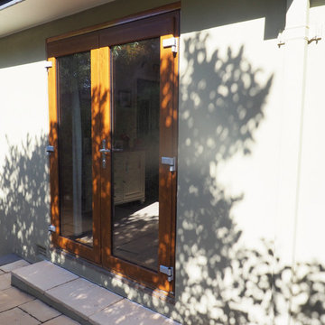 Timber-look uPVC Golden Oak Double Glazing