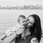 Emily Rowe's photo