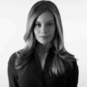 Caitlin Heising's photo
