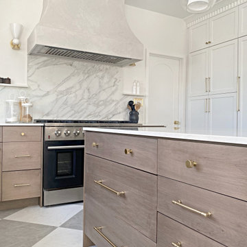 Maple Stain & White Kitchen