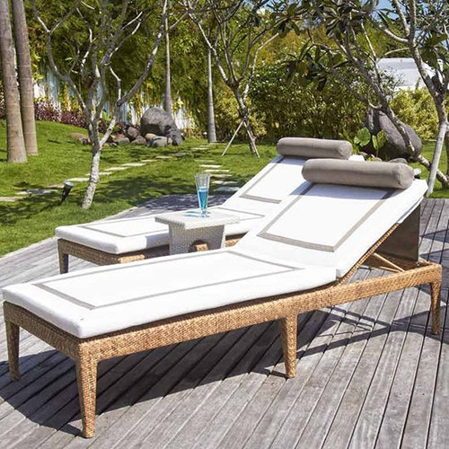 Outdoor Chaise Lounges