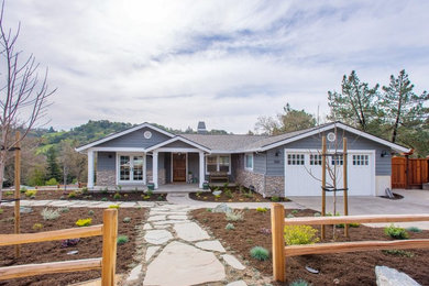Design ideas for a transitional landscaping in San Francisco.