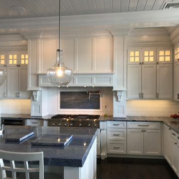 Medallion Cabinetry Darren Press