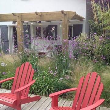 création d un jardin et d une pergola en bois vieilli