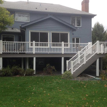 Large Azek Deck with Border