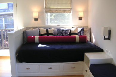 Example of a classic bedroom design in New York