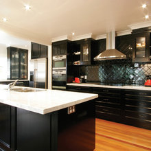 Backsplash: BLACK