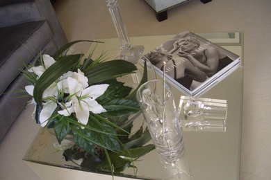 Coffee table Artificial flowers