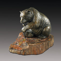 &ldquo;SAVOUR THE MOMENT&rdquo;- Grizzly Bear - Sculptures