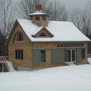 NEW HAMPSHIRE GUEST HOUSE