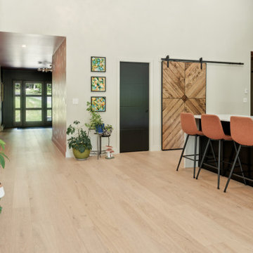 Balboa 7"| Silvan Resilient Hardwood Collection Eclectic Customer Space | ME