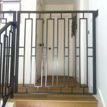 Traditional Ornamental Child Gate
