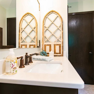 Minnetonka Main Floor Bath