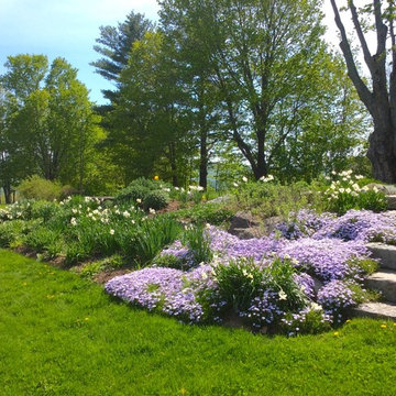 New England Farmhouse Gardens