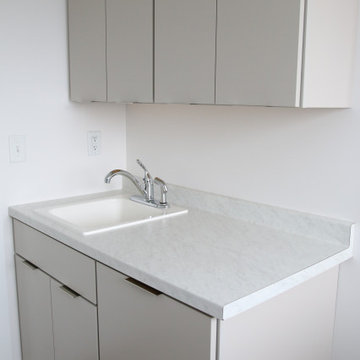 Bright Modern Kitchen