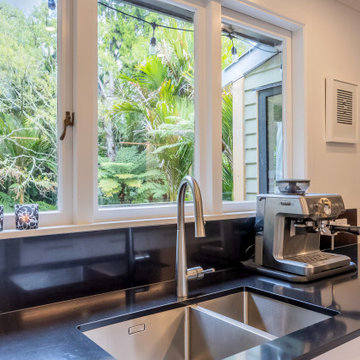 1 1/2 sink insert